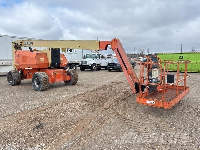 JLG 800 AJ Bomlifte med knækarm
