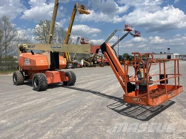 JLG 800 AJ Bomlifte med knækarm