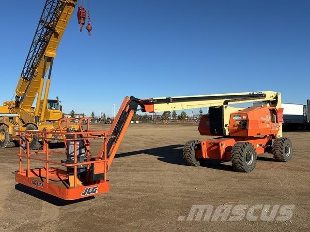 JLG 800 AJ Bomlifte med knækarm