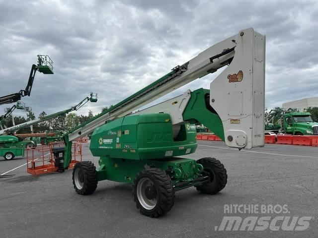 JLG 800A Bomlifte med knækarm