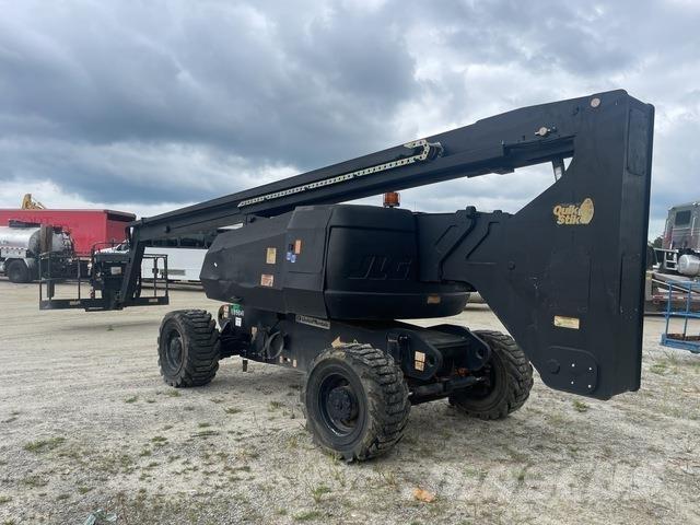JLG 800A Bomlifte med knækarm