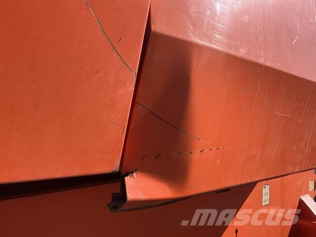 JLG 800S Teleskoplifte