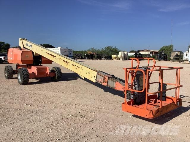 JLG 800S Teleskoplifte