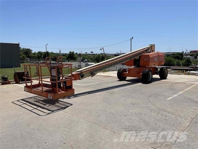 JLG 800S Teleskoplifte