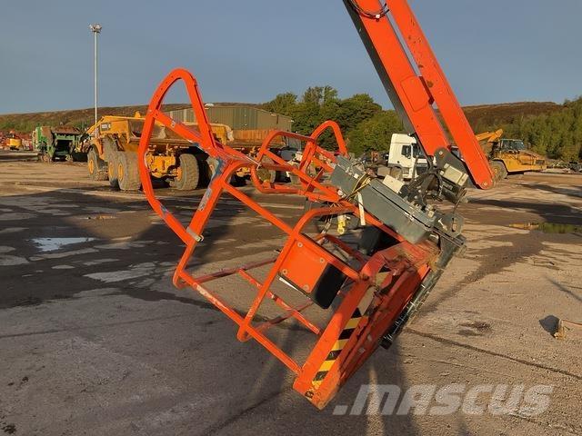 JLG 860SJ Bomlifte med knækarm