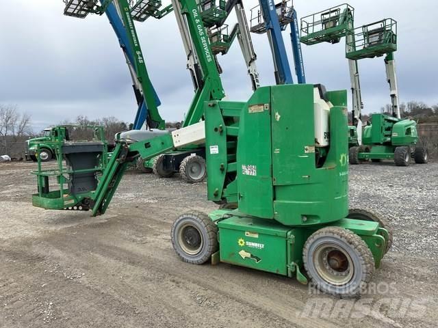 JLG E300AJ Bomlifte med knækarm