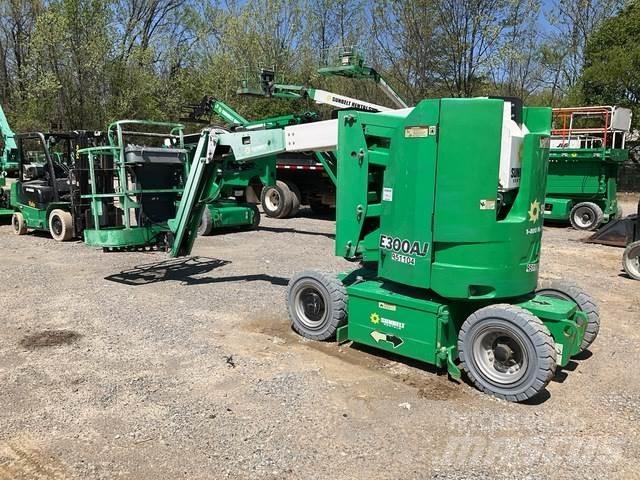 JLG E300AJ Bomlifte med knækarm