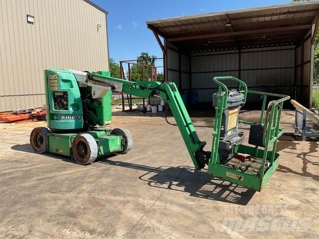JLG E300AJ Bomlifte med knækarm