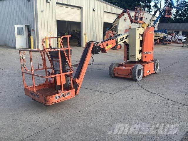 JLG E300AJP Bomlifte med knækarm
