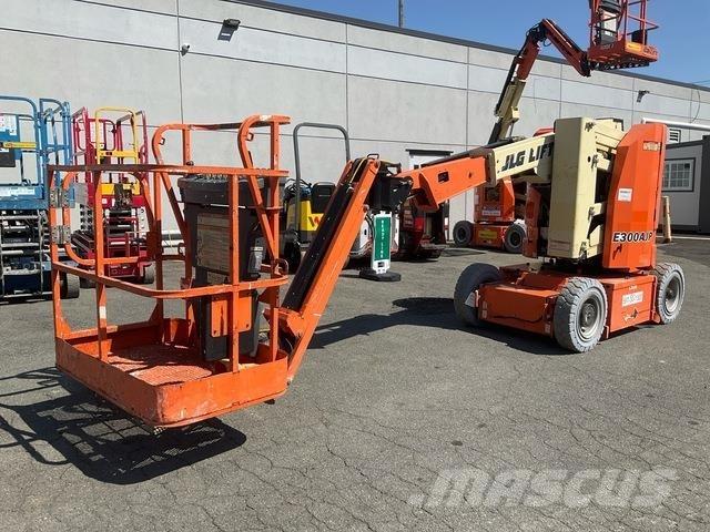 JLG E300AJP Bomlifte med knækarm