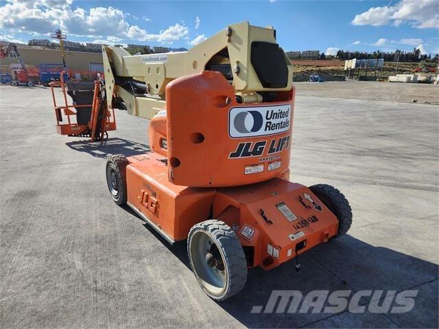 JLG E400AJP Bomlifte med knækarm