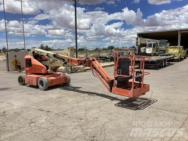 JLG E400AJPN Bomlifte med knækarm