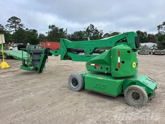 JLG E400AJPN Bomlifte med knækarm