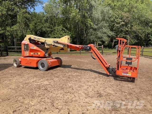 JLG E400AJPN Bomlifte med knækarm