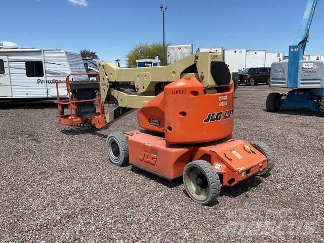 JLG E400AN Bomlifte med knækarm