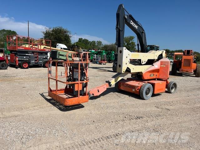 JLG E400AN Bomlifte med knækarm