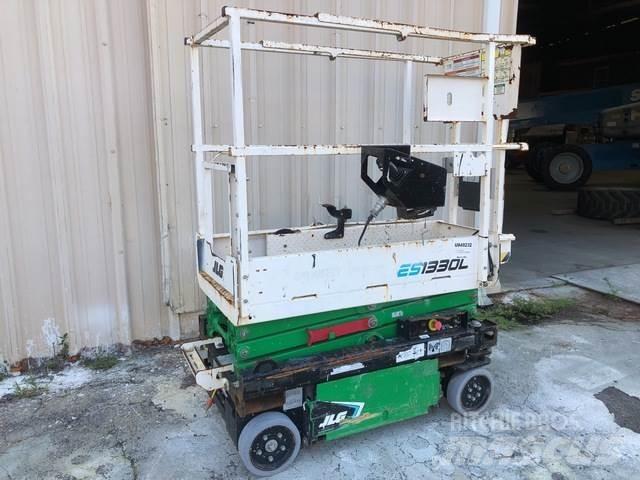 JLG ES1330L Saxlifte
