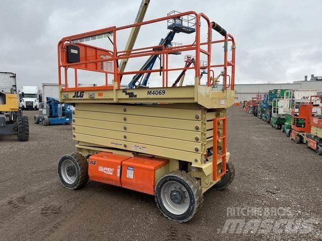 JLG M4069 Saxlifte