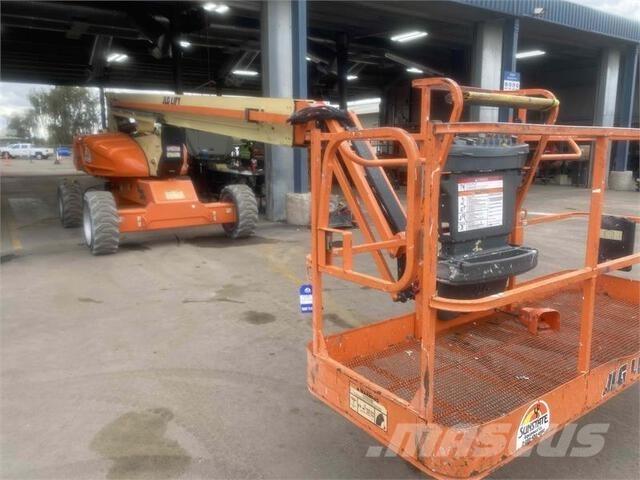 JLG M600J Bomlifte med knækarm