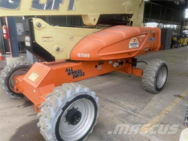 JLG M600J Bomlifte med knækarm