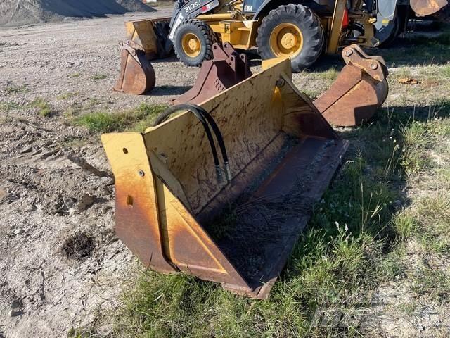 John Deere  Rendegravere