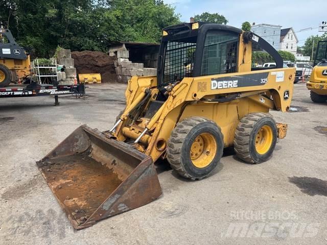 John Deere 325 Minilæsser - skridstyret