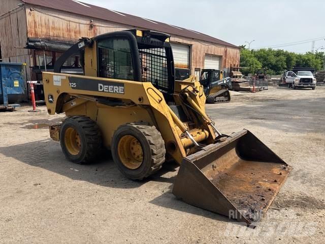 John Deere 325 Minilæsser - skridstyret