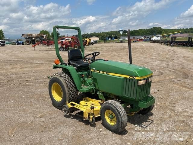 John Deere 770 Kompakte traktorer