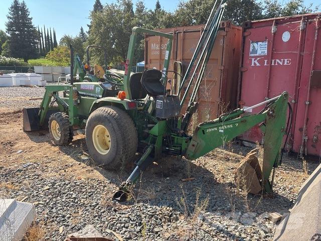 John Deere 790 Kompakte traktorer