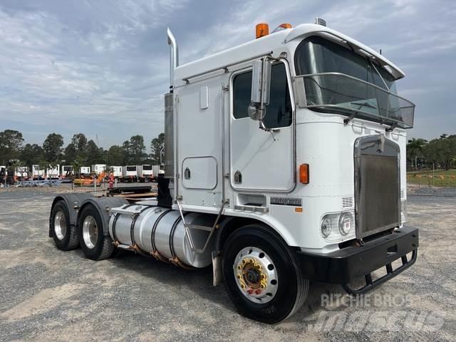 Kenworth K104 Trækkere