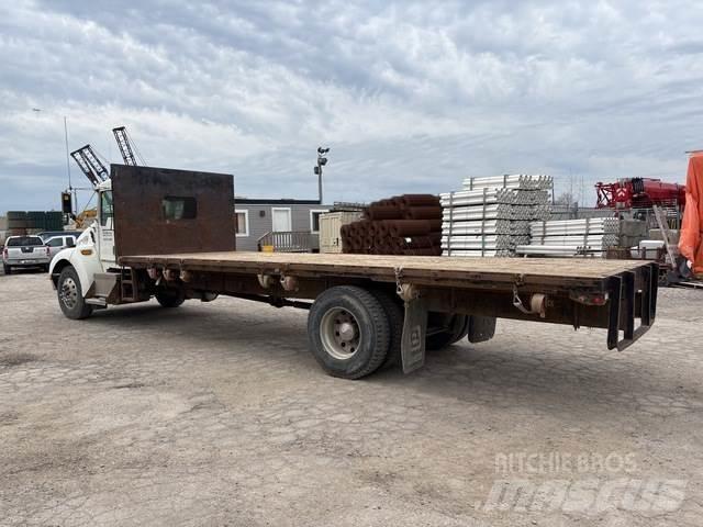 Kenworth T300 Lastbil med lad/Flatbed