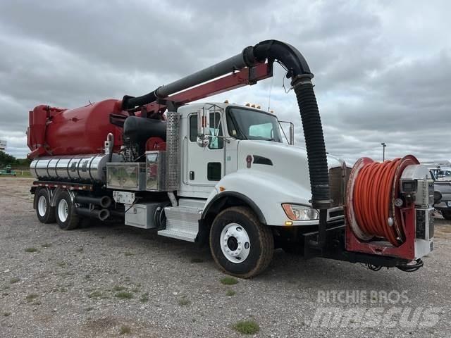 Kenworth T400 Gravemaskiner på larvebånd