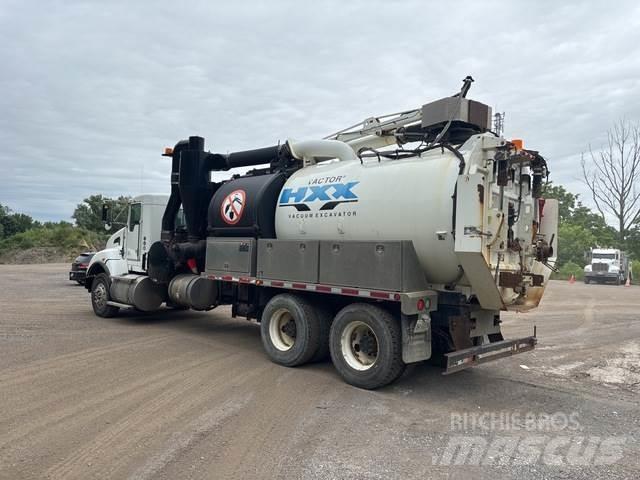 Kenworth T440 Gravemaskiner på larvebånd
