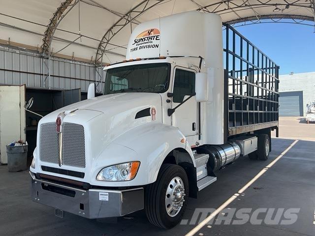 Kenworth T440 Lastbil med lad/Flatbed