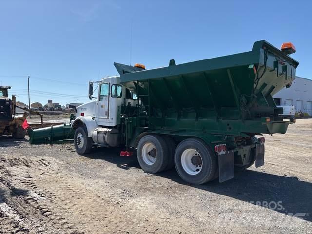 Kenworth T800 Sneskovle og -plove