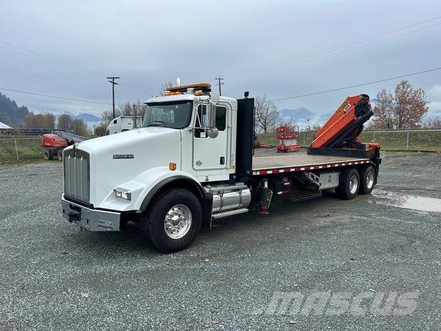 Kenworth T800 Lastbil med kran