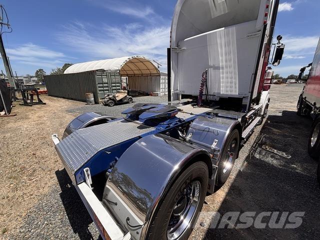 Kenworth T909 Trækkere