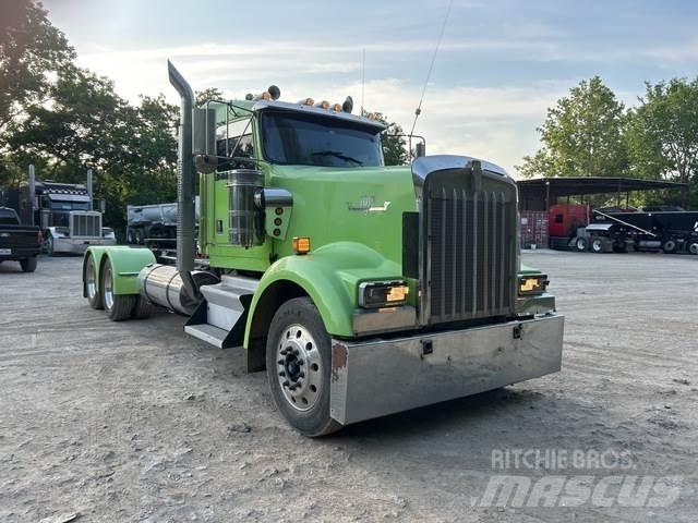 Kenworth W900 Trækkere