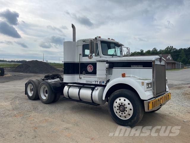 Kenworth W900 Trækkere
