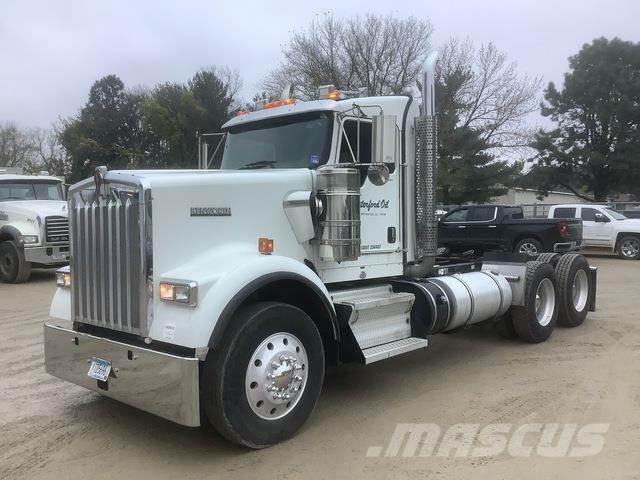 Kenworth W900 Trækkere