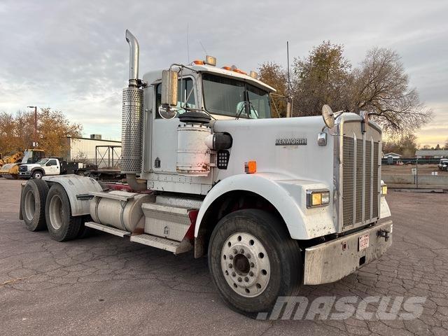 Kenworth W900 Trækkere