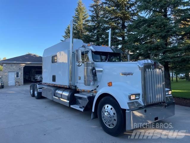Kenworth W900L Trækkere