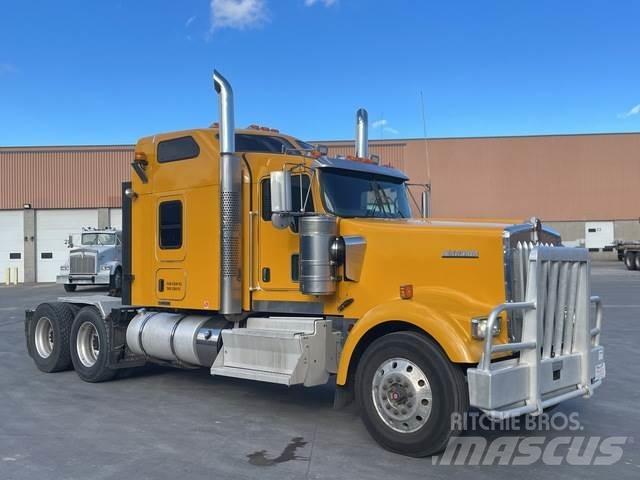 Kenworth W900L Trækkere
