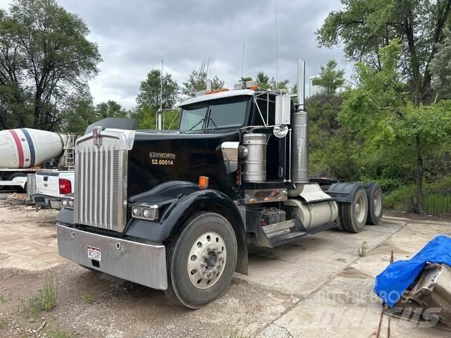 Kenworth W900L Trækkere