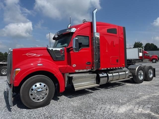 Kenworth W990 Trækkere