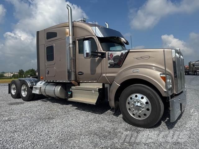 Kenworth W990 Trækkere