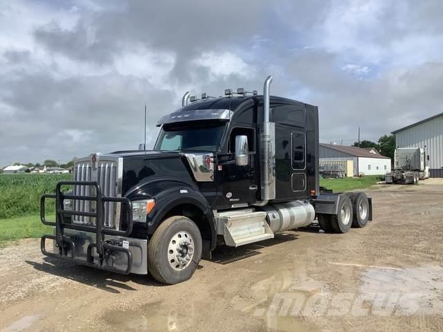 Kenworth W990 Trækkere