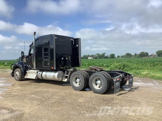Kenworth W990 Trækkere