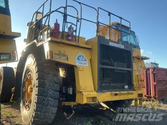 Komatsu 330M Terrængående lastbiler