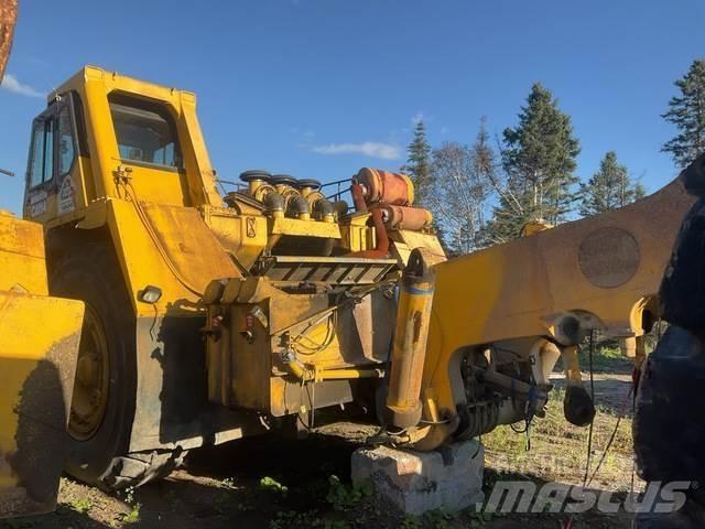 Komatsu 330M Terrængående lastbiler